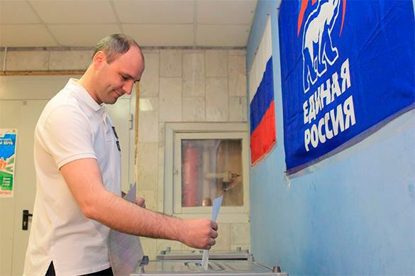 Активисты ОНФ получают голоса на предвыборах ЕР