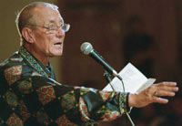 Евгений Евтушенко празднует 75-летний юбилей