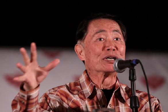 Джордж Такеи обвинил в секс-скандале Путина и русских хакеров. 379063.jpeg