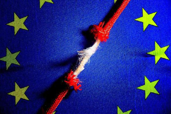 Европу пытаются принудить жить по правила евробюрократии. 379100.jpeg