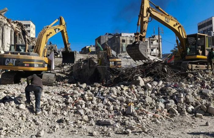 Разбор завалов продолжается