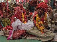 Жительница индийской деревни вышла замуж сразу за пятерых. 282118.jpeg