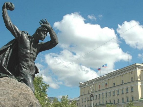 Мурманский порт станет главными воротами в Арктику. Мурманский порт станет главными воротами в Арктику