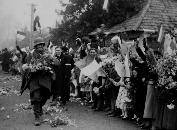 Президент ФРГ: Перед советскими солдатами мы склоняем головы в знак уважения и благодарности. 310131.jpeg