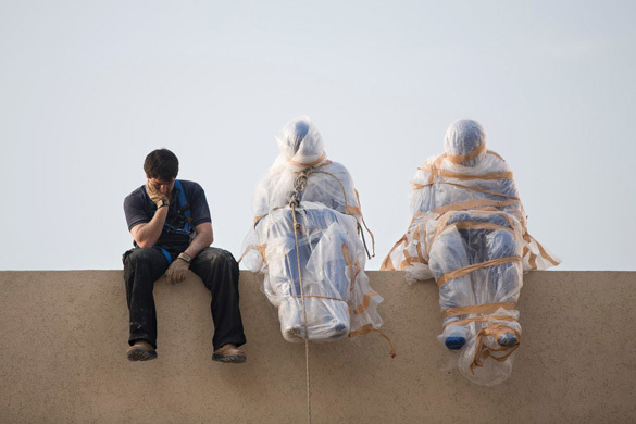 В Израиле открываются инсталляции Офры Цимбалиста. установка скульптур Офры Цимбалиста
