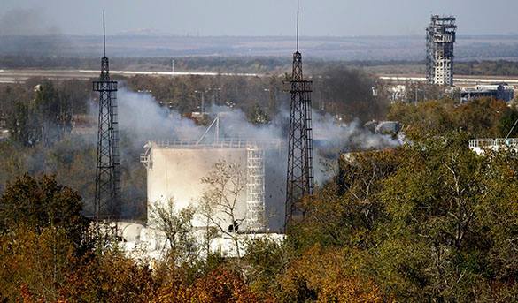 На улицах Донецка снова врутся снаряды. 300199.jpeg