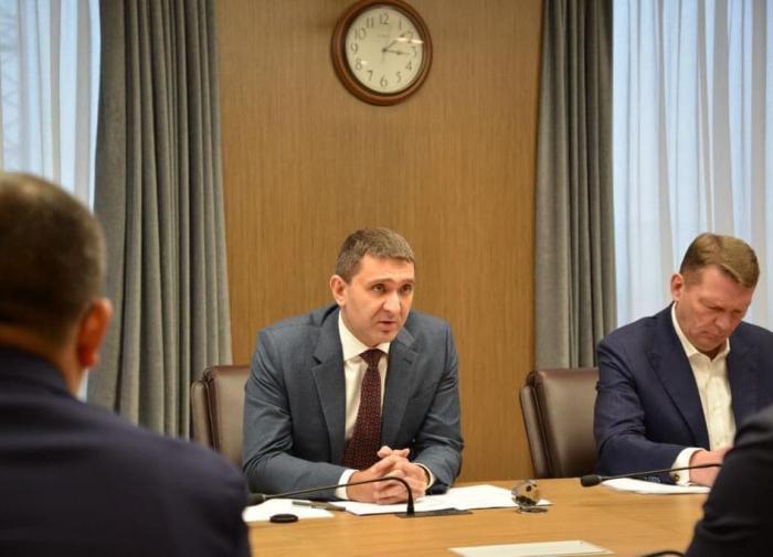 Генеральный директор компании &laquo;Россети&raquo; Андрей Рюмин обсудил с главой Калмыкии Бату Хасиковым развитие в регионе электросетевого комплекса Автор фото: пресс-служба ПАО 