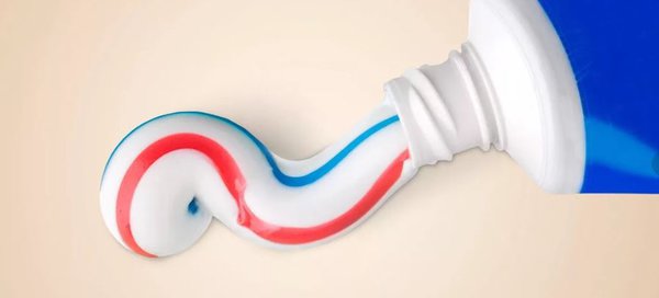 Насколько опасна зубная паста с фтором?. зубная паста