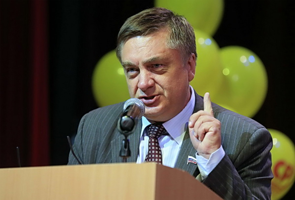 Андрей Туманов: Депутатов не пустят в Киев даже по дипломатическим паспортам. Андрей Туманов: Депутатов не пустят в Киев даже по дипломатическ