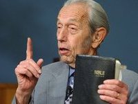 Пророчество о конце света опять не сбылось. camping