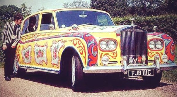 Автомобили знаменитостей, которые были проданы за миллионы. 404343.jpeg