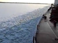 Танкеры с нефтью застряли во льдах Волги. 250411.jpeg