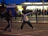 Британских мародеров ловят в соцсетях. 243449.jpeg