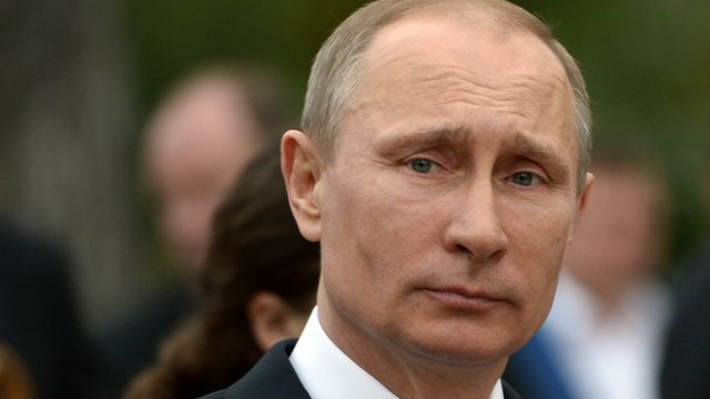 Путин призвал оградить россиян от 