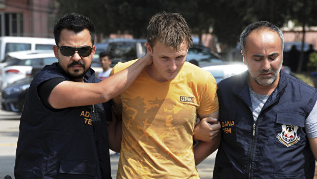 Россиянина, охотившегося в Турции за самолетом США, искал Интерпол. Россиянина, охотившегося в Турции за самолетом США, искал Интерп