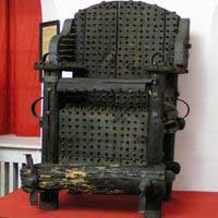 Музеи подделок, абсурда и лжи...