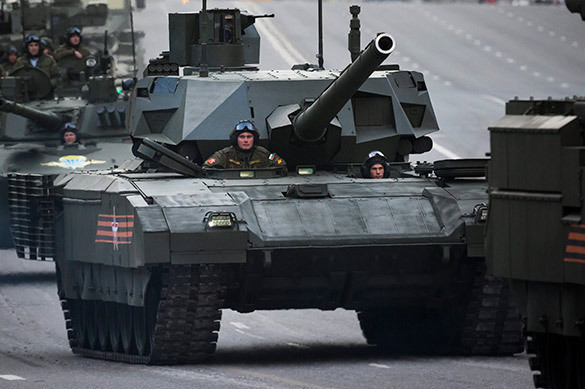 Минобороны РФ: танк "Армата" заинтересовал посетителей форума "Армия-2017". Минобороны РФ: танк Армата заинтересовал посетителей форума А