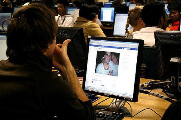 Фейсбук предложил пользователям присылать свои порно-снимки. 387655.jpeg