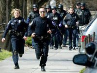 Американец устроил бойню в ресторанном дворике ТЦ. 276700.jpeg