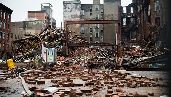 Взрывы на Манхэттене произошли из-за попыток украинских беженцев воровать газ из газопровода. 316717.jpeg
