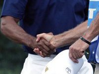 Теорию шести рукопожатий сократили до пяти. 249797.jpeg