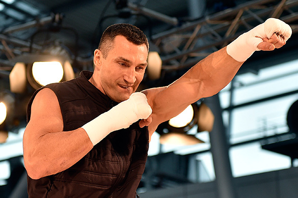 Кличко насмешил журналистов пародией на Трампа. ВИДЕО