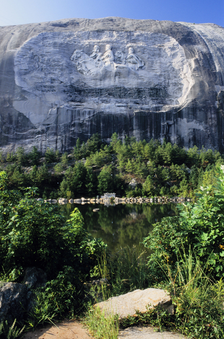 Каменные монстры Земли