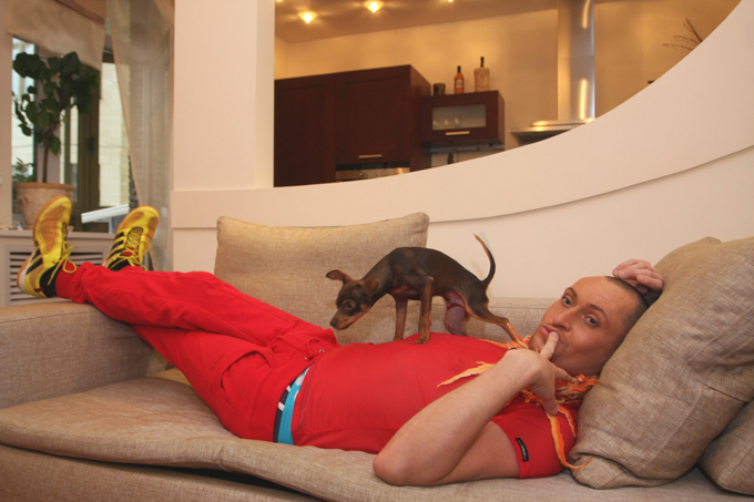 Почему российские звезды любят маленьких собак?