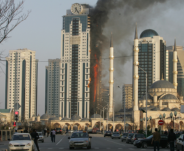Пожар в гостиничном комплексе "Грозный-Сити"