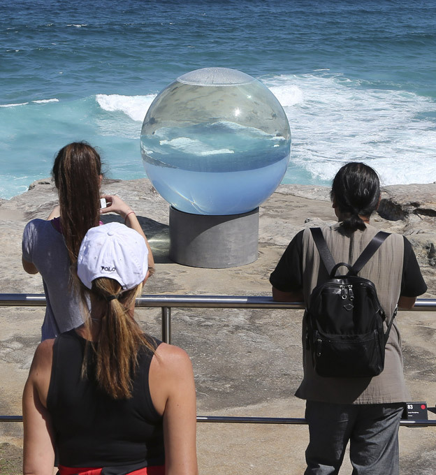 Под открытым небом Австралии скульптору простор для самовыражения