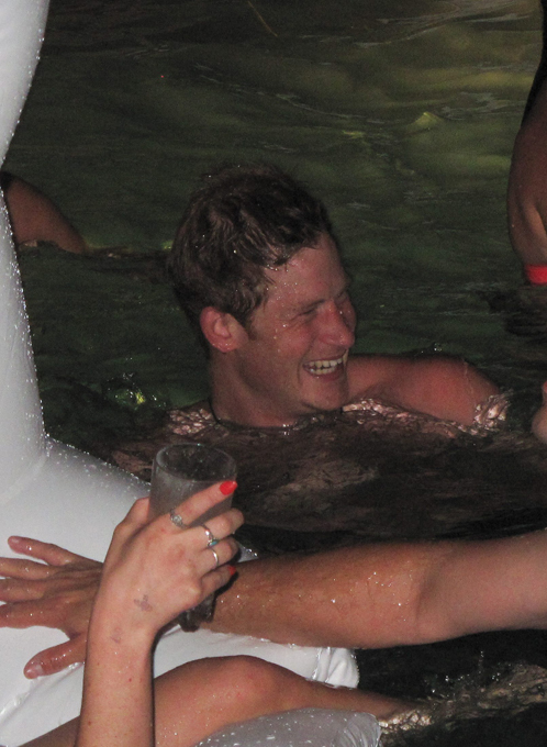 Отпуск по-королевски: принц Гарри в Лас-Вегасе