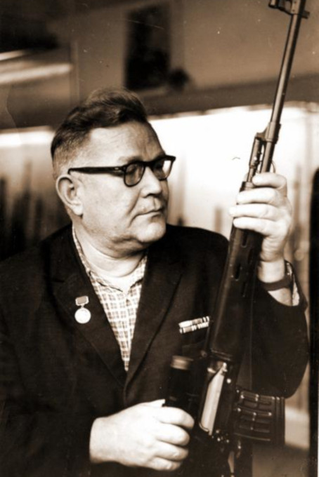 Гении дня (20.02): самоубийцы. Евгений Драгунов