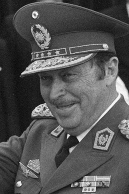 Гении дня (03.11): бойцы. Альфредо Стресснер