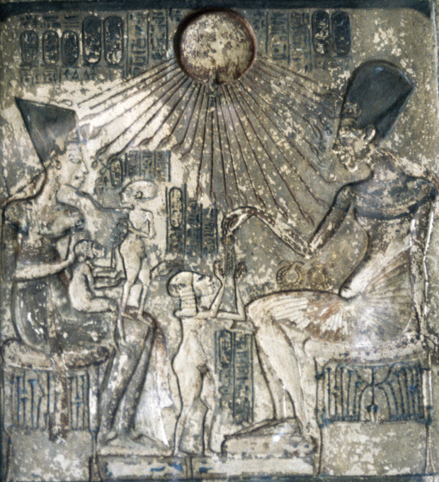 "Прекрасная пришла". Нефертити