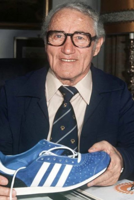 Гении дня (03.11): бойцы. Адольф Дасслер