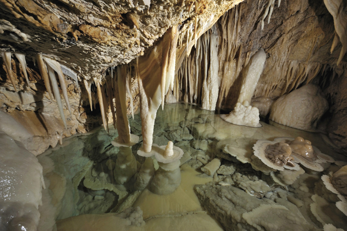 Тайны сталактитовых пещер
