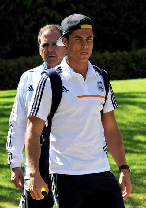 Пятерка самых красивых футболистов