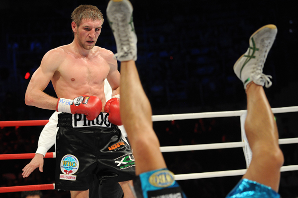 Боксер Дмитрий Пирог защитил звание чемпиона мира
