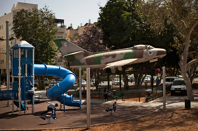 Израиль: атрибуты эха войны