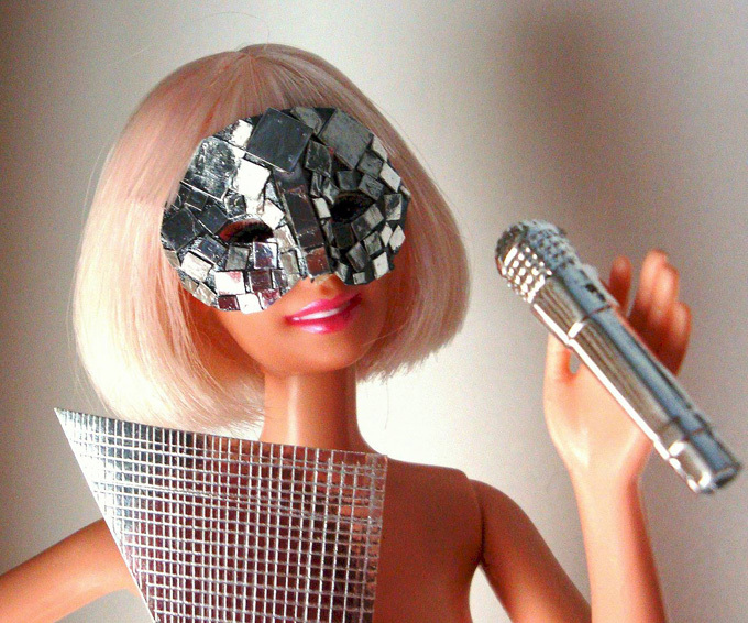 Барби в образе Леди Гаги