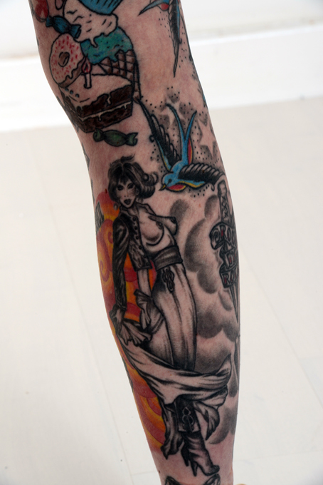 Заслуженная пенсионерка татуажа