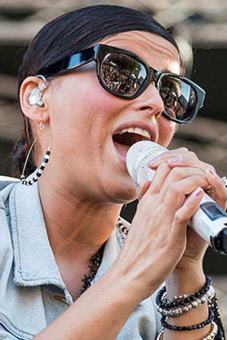 Гении дня (29.07): организаторы. Нелли Ким Фуртадо