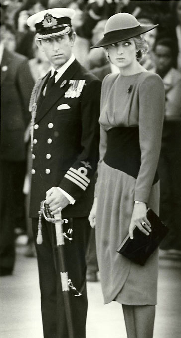 Платье и туфли принцессы продадут на аукционе