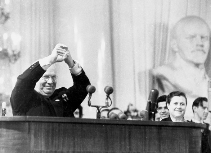 Как Хрущев пинал "дохлого льва". Хрущев первопроходец?