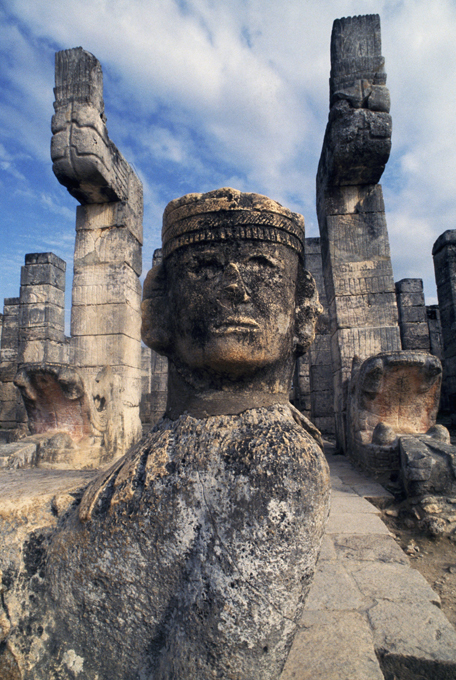 На руинах цивилизации майя. Города майя разрушены землетрясением?