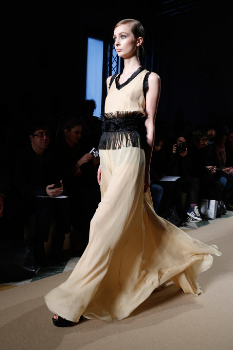 Женские силуэты Cristiano Burani