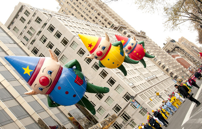 Шоу гигантских игрушек