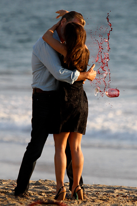 Пирс Броснан знает, "как заниматься любовью по-английски"