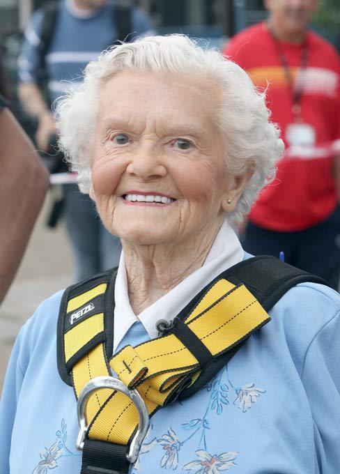 97-летняя альпинистка