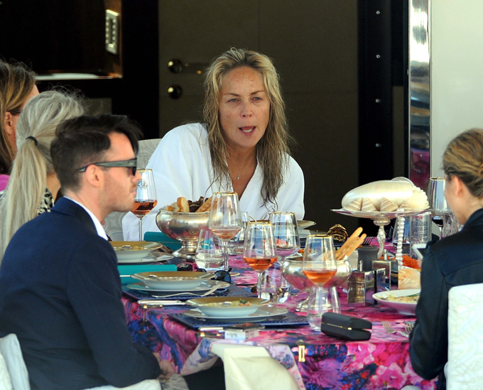 "Утреннее сияние" Шэрон Стоун